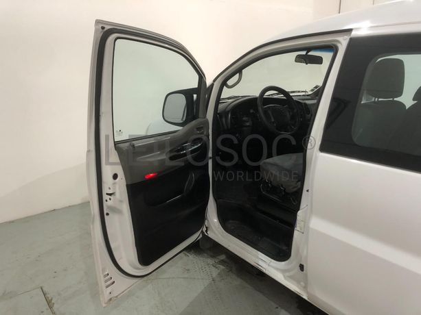 Hyundai H1 · 9 Lugares · Ano 2006