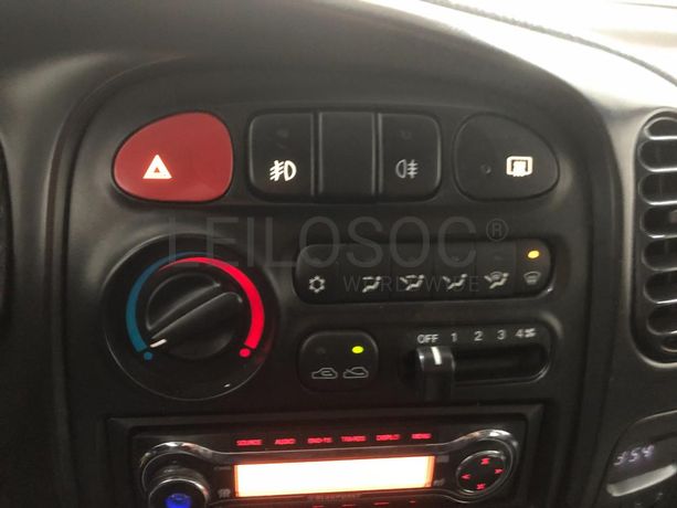 Hyundai H1 · 9 Lugares · Ano 2006