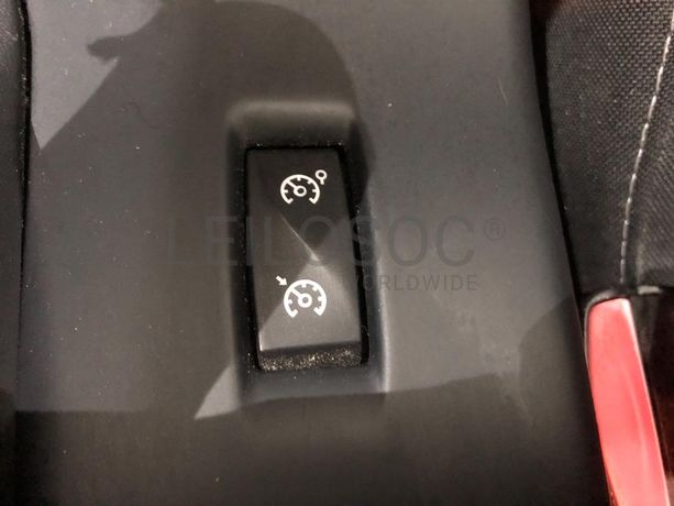 Renault Mégane 1.5 DCI · Ano 2012