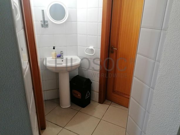 Direito à Meação · Loja · Torres Vedras