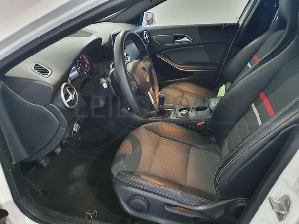 Mercedes-Benz A200 CDI · Ano 2015