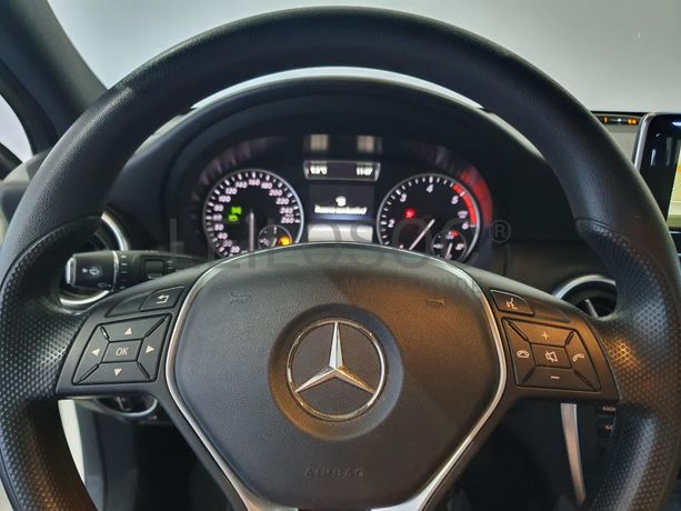 Mercedes-Benz A200 CDI · Ano 2015