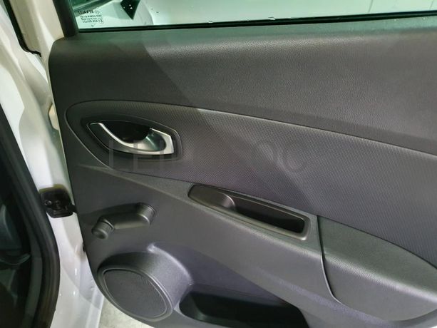 Renault Clio 0.9 TCE · Ano 2018