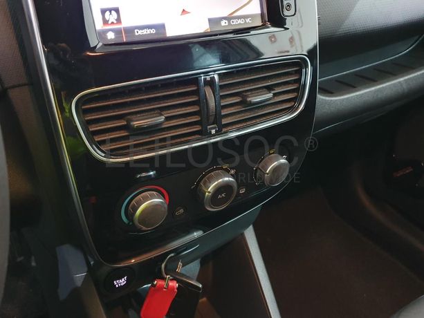 Renault Clio 0.9 TCE · Ano 2018