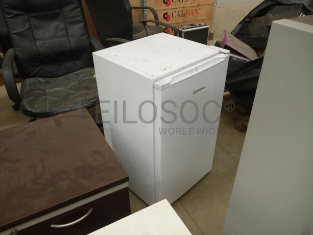 Equipamento de Escritório + Material Informático