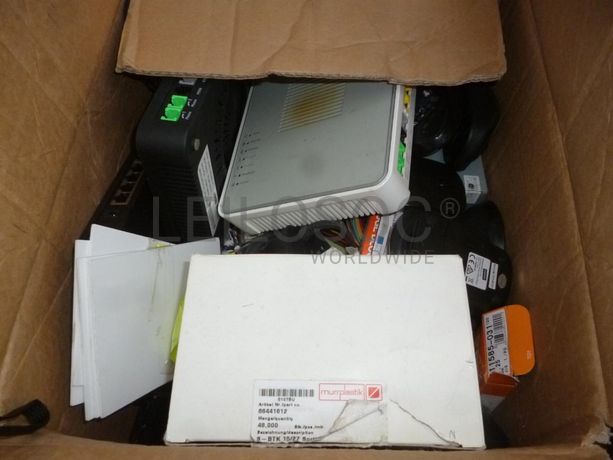 Equipamento de Escritório + Material Informático