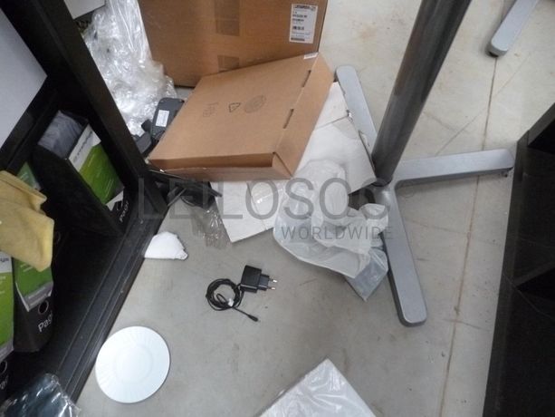 Equipamento de Escritório + Material Informático