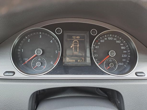 Volkswagen Passat 1.6 TDI · Ano 2012