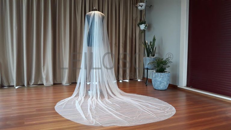 Grande Leilão de Vestidos de Noiva e Cerimónia