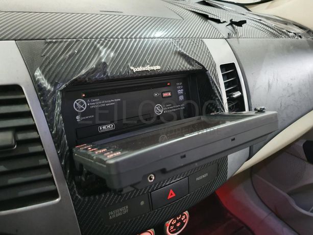 Mitsubishi Outlander 2.0 DI-D · Ano 2007