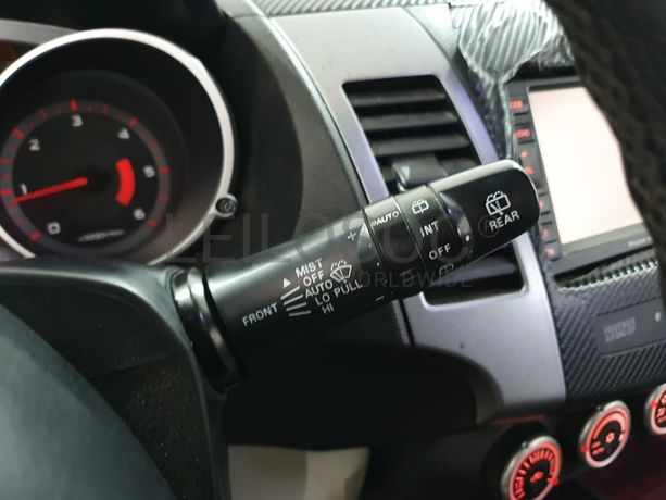 Mitsubishi Outlander 2.0 DI-D · Ano 2007