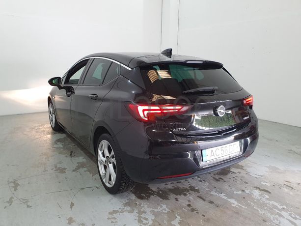 Opel Astra 1.4 Turbo · Ano 2017
