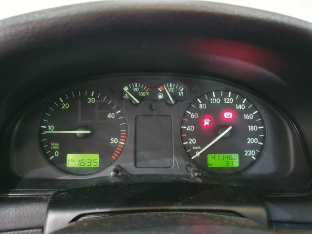 Volkswagen Passat 1.9 TDI · Ano 1997