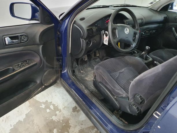 Volkswagen Passat 1.9 TDI · Ano 1997