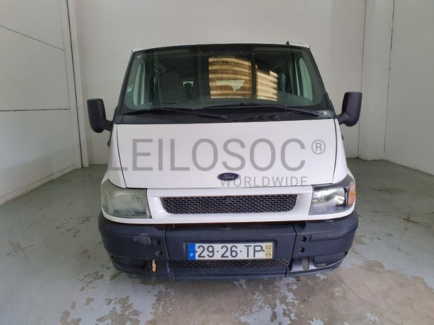 Ford Transit 2.0 DI · Ano 2002
