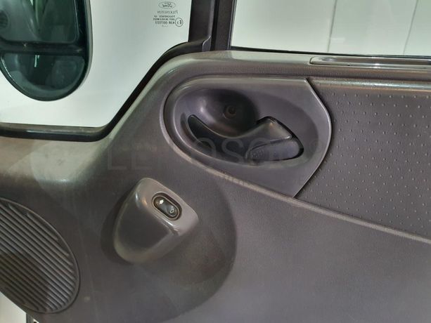 Ford Transit 2.0 DI · Ano 2002