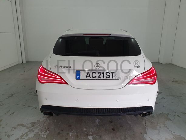 Mercedes-Benz CLA 200 CDI KIT AMG · Ano 2015