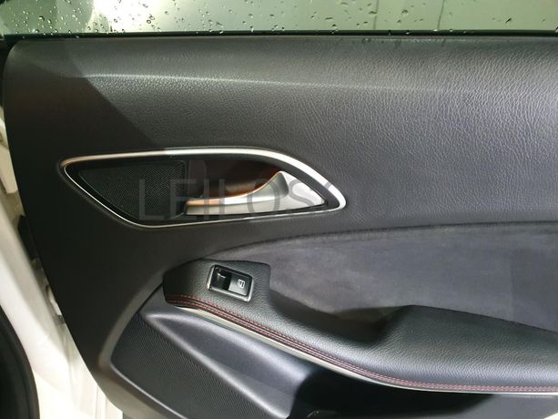 Mercedes-Benz CLA 200 CDI KIT AMG · Ano 2015