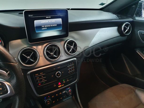 Mercedes-Benz CLA 200 CDI KIT AMG · Ano 2015