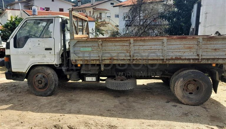 Toyota Dyna 250