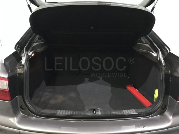 Renault Laguna 1.9 DCI · Ano 2004