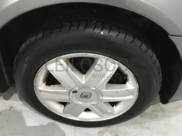 Renault Laguna 1.9 DCI · Ano 2004