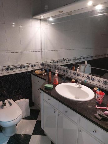 Apartamento T4 + Garagem · Vila das Aves