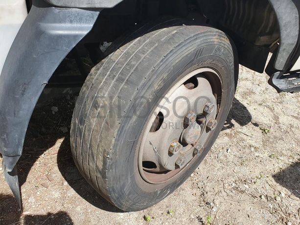 Toyota Dyna · Ano 2004