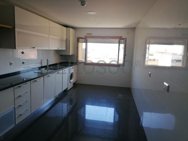 Apartamento T3 · Alfragide, Amadora
