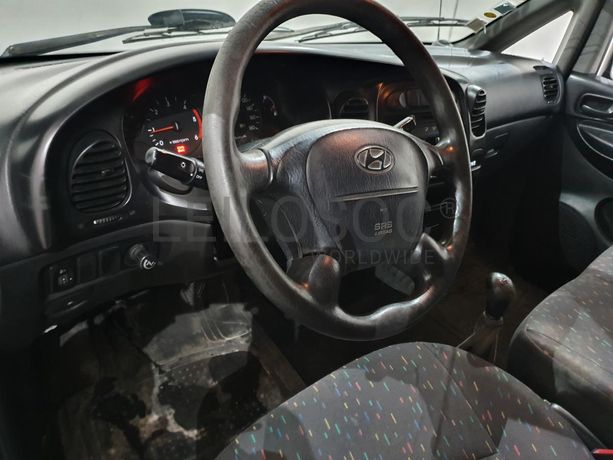 Hyundai H1 2.5 TD · Ano 2000