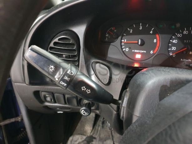 Hyundai H1 2.5 TD · Ano 2000