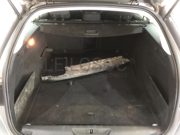 Peugeot 308 · Ano 2015