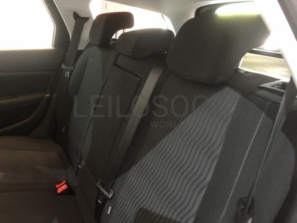 Peugeot 308 · Ano 2015