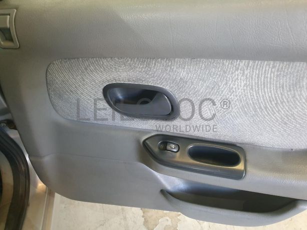 Renault Laguna 1.9 DTI · Ano 1999