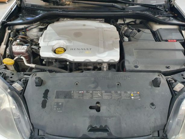 Renault Laguna 2.0 DCI · Ano 2010