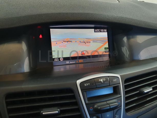 Renault Laguna 2.0 DCI · Ano 2010