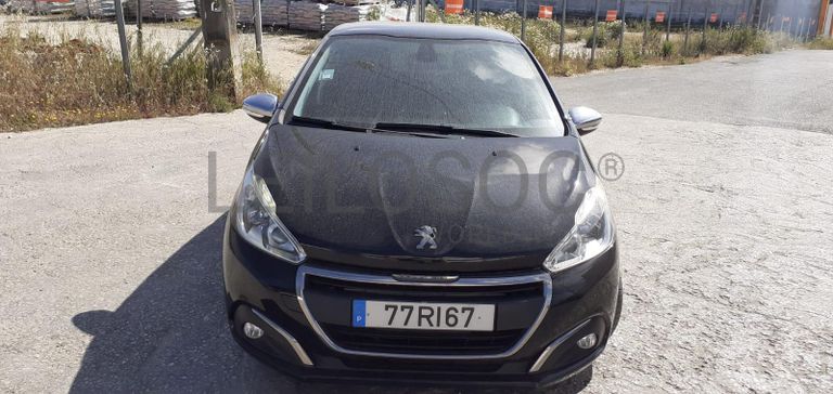 Peugeot 208 1.6 HDI · Ano 2016