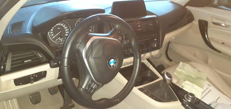 BMW 118D · Ano 2012