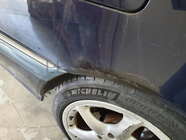 Mercedes-Benz C220 CDI · Ano 1998