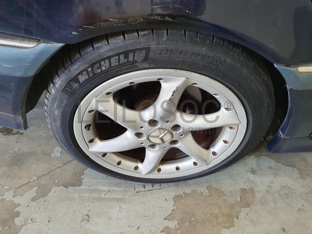 Mercedes-Benz C220 CDI · Ano 1998