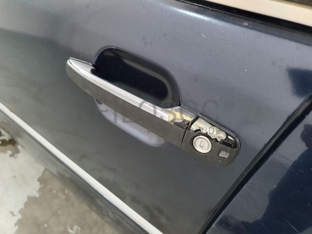 Mercedes-Benz C220 CDI · Ano 1998