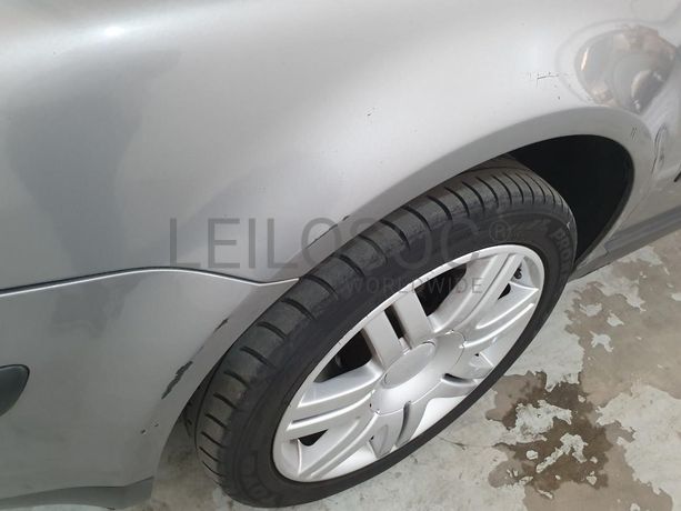 Volkswagen Passat 1.9 TDI · Ano 2001