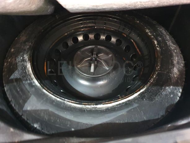 Mercedes-Benz C200 CDI · Ano 2004