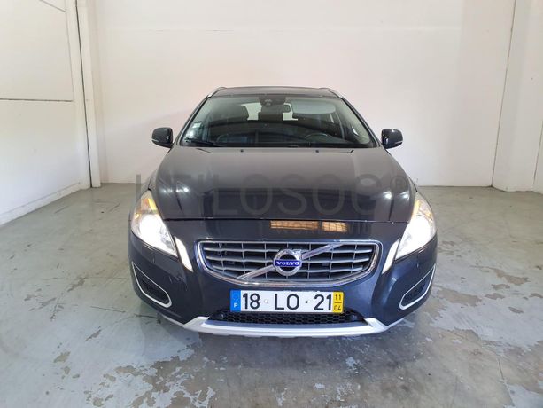 Volvo V60 2.0 · Ano 2011