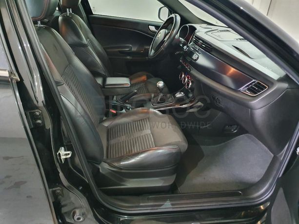 Alfa Romeo 1.6 JTD · Ano 2012