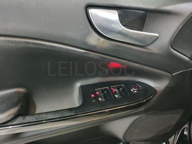 Alfa Romeo 1.6 JTD · Ano 2012