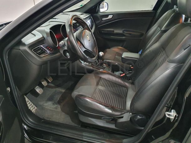 Alfa Romeo 1.6 JTD · Ano 2012