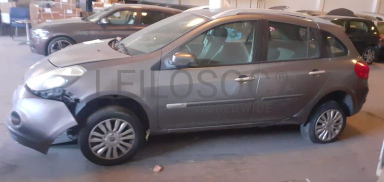 Renault Clio III Grandtour 1.5 DCI · Ano 2012