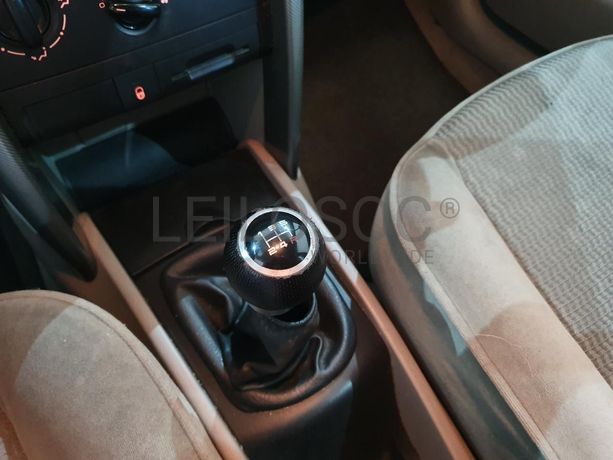 Peugeot 207 1.4 HDI · Ano 2006