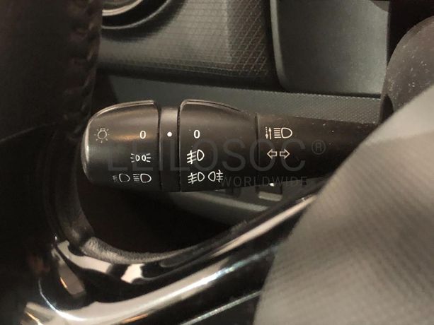 Renault Clio 1.5 DCI · Ano 2013